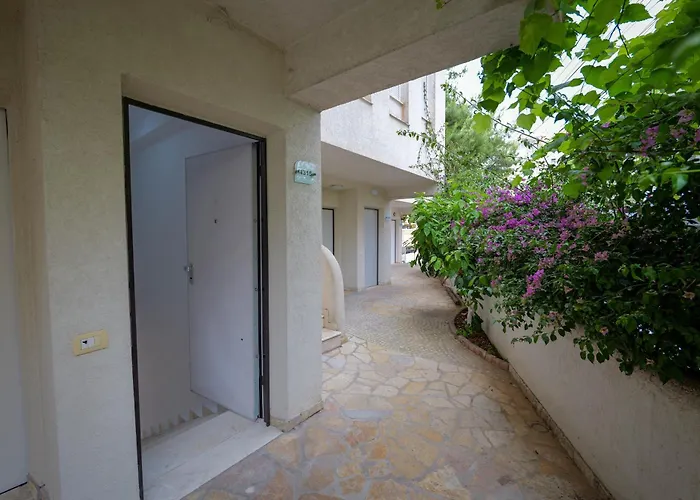 Marin Bougainville Apartament